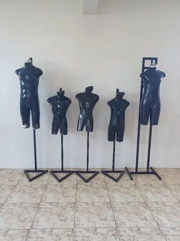 Manequins em fibra para exposição de roupas - Foto 2