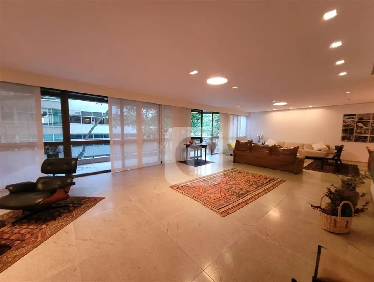 Apartamento 4 quartos, sendo 2 suítes - Foto 2