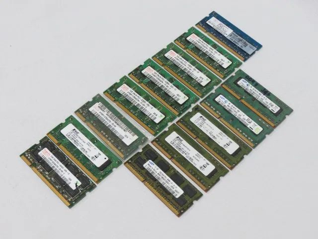 Lote Com 12 Pentes De Memória Para Notebook De 1gb E 2gb