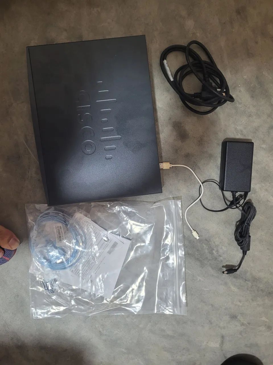 Roteador Cisco 881 (C881-K9) - Na Caixa, Completo e Impecável - Ideal P/ Lab CCNA - Foto 4