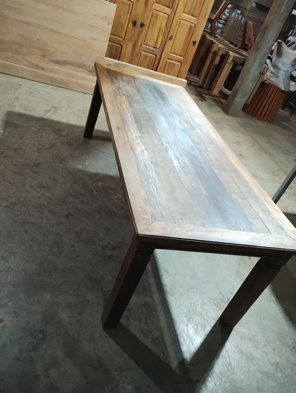 Mesa de Jantar Rústica em Madeira Maciça - Foto 3