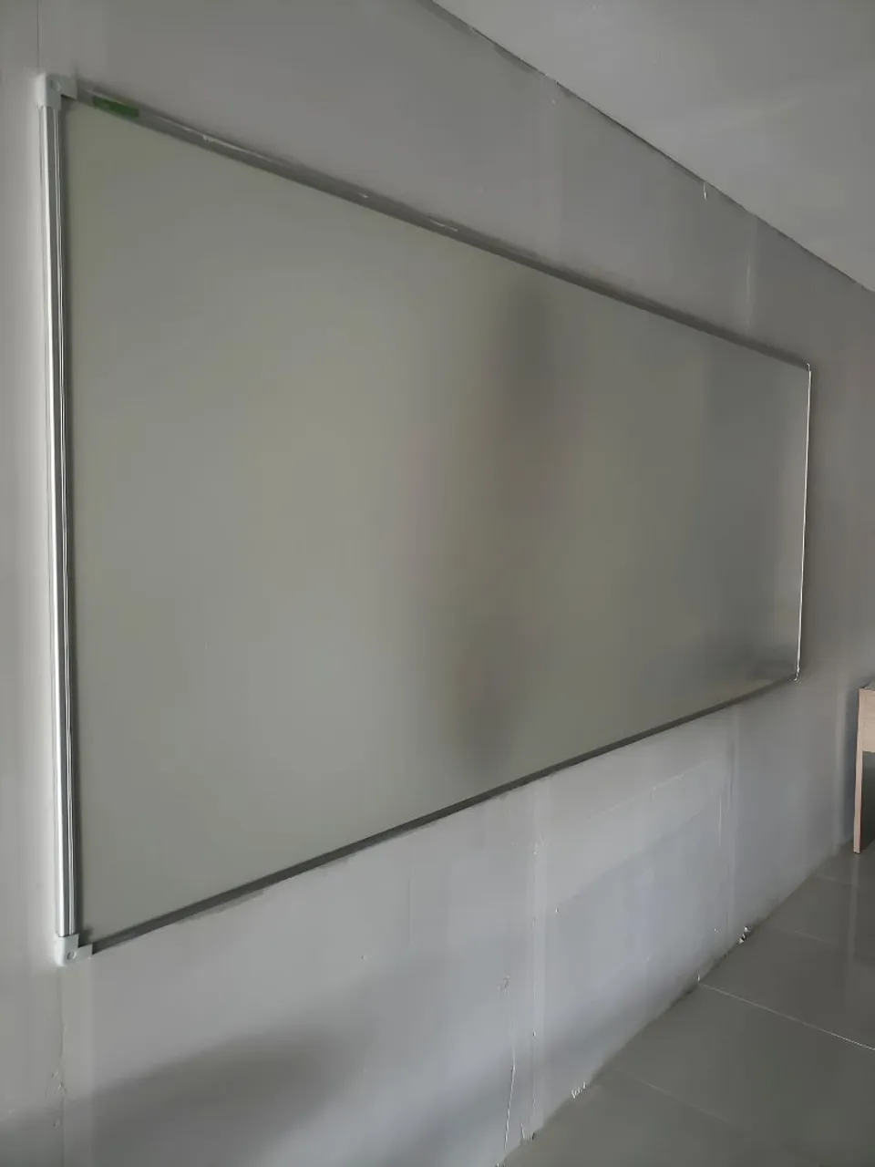 Quadro branco grande 2,00x1,20m
