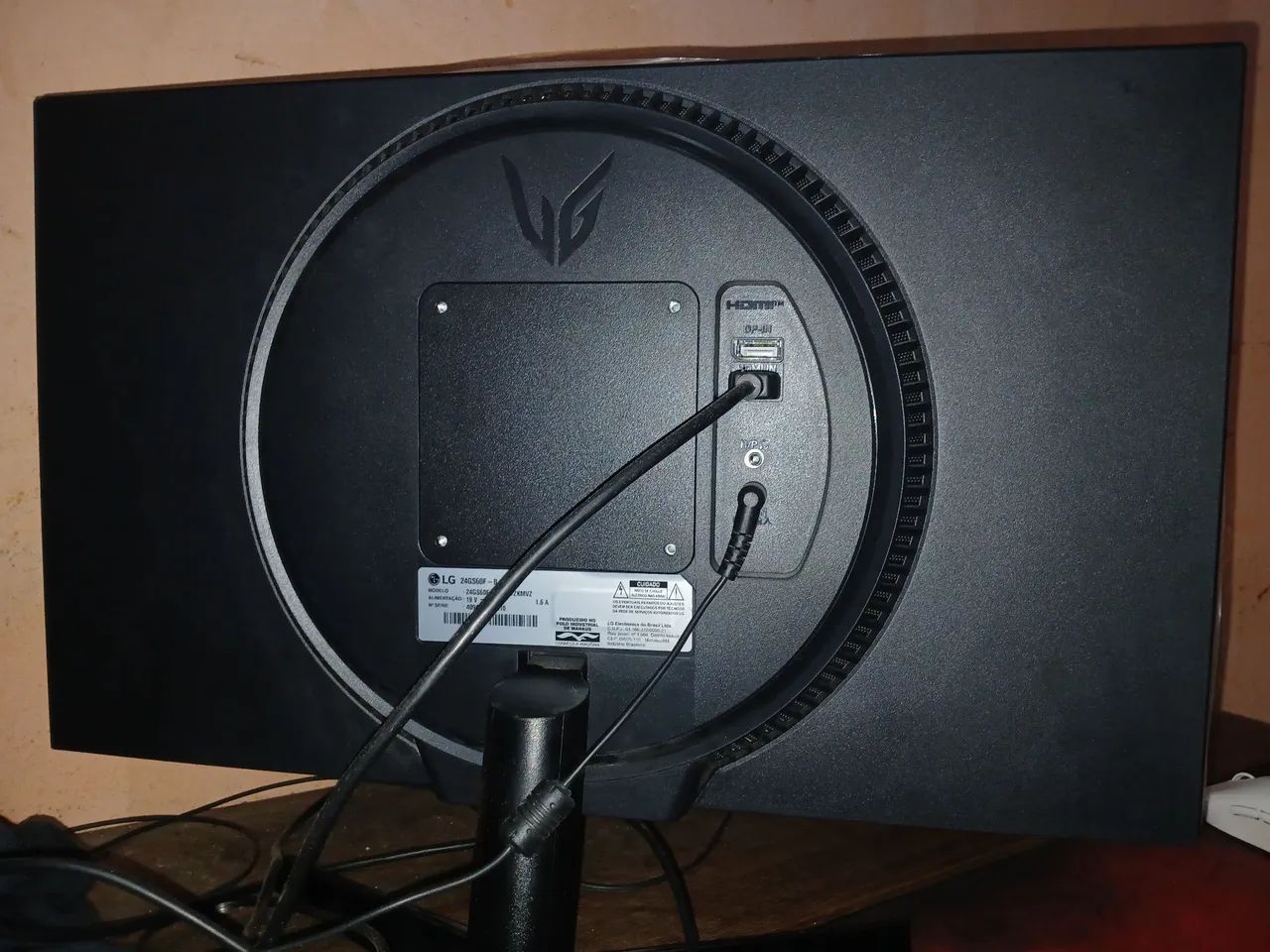 Monitor Gamer LG Ultragear 24" Full HD 180 hz 1ms (Gtg) NVIDIA G-SYNC - Foto 2