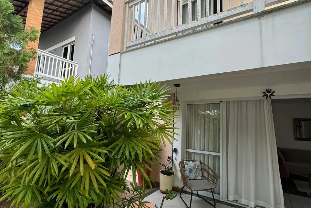 Casa Stella Maris, 3 Quartos, 2 suítes, 170m², 2 vagas, acesso rua da praia
