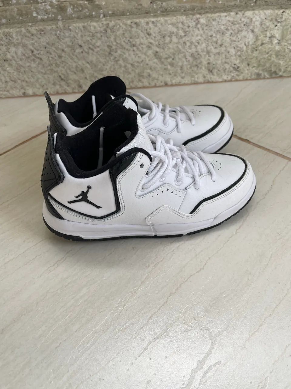 Tênis Nike jordan - Foto 2