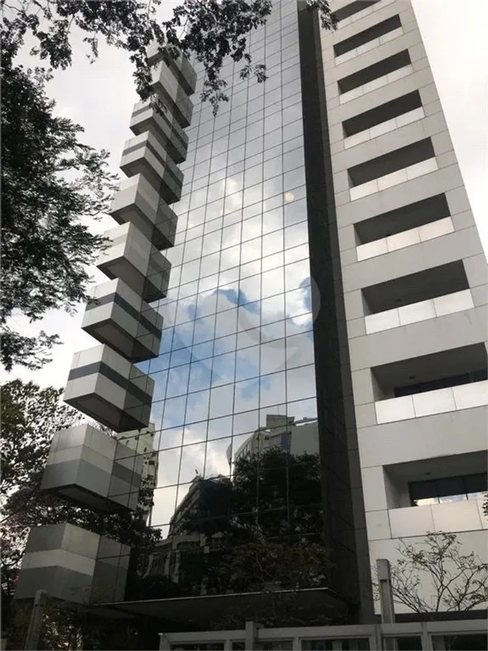 Excelente oportunidade sala comercial a venda, baixou o preço. agende uma visita !!