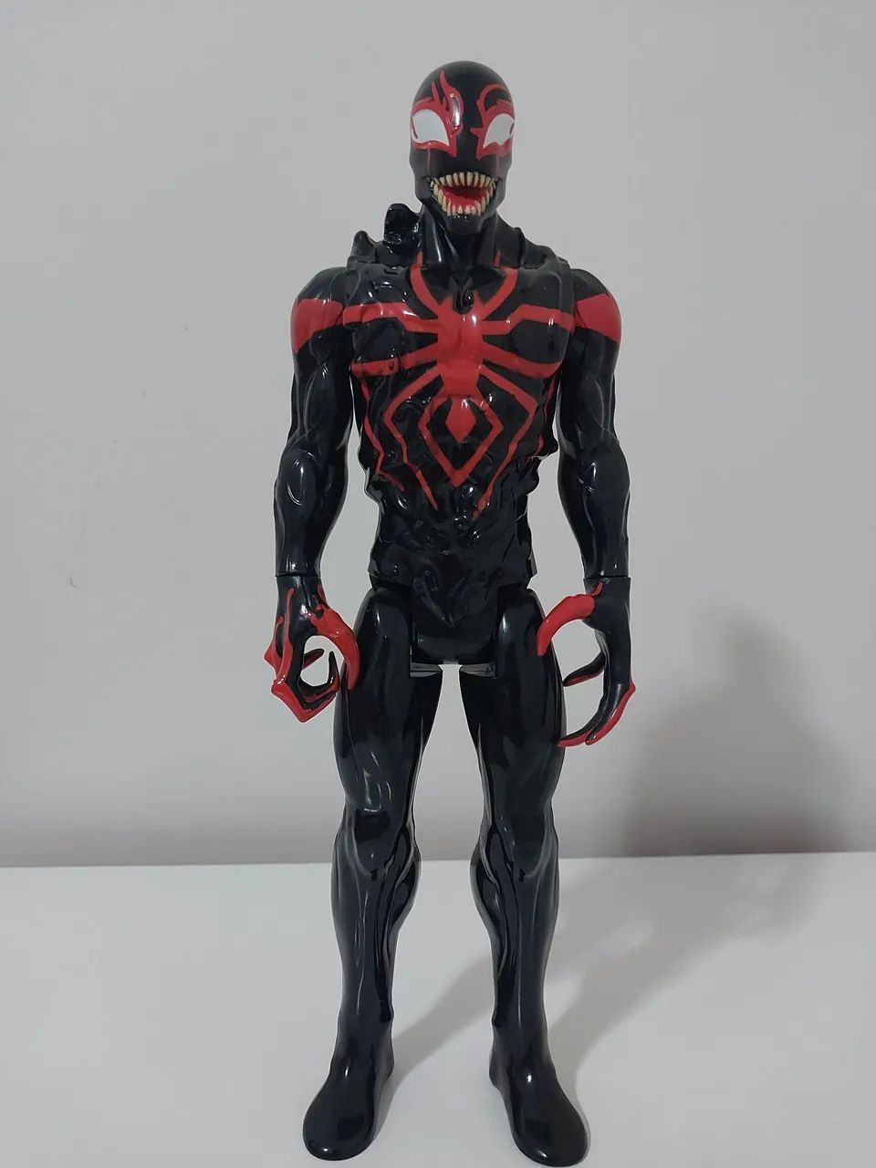 Boneco Venom 30cm- Original Hasbro 