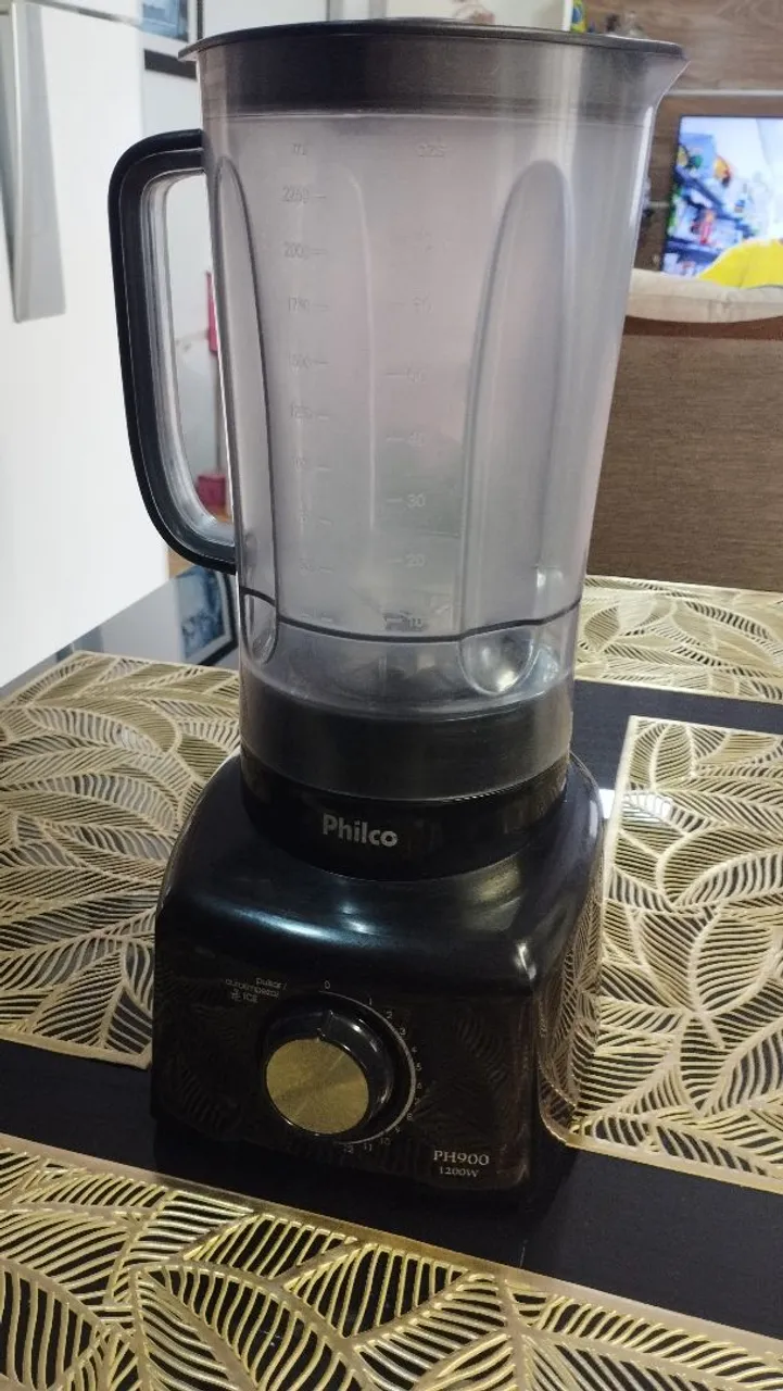 Liquidificador Philco profissional PH900 1200W preto R$:100 Reais 