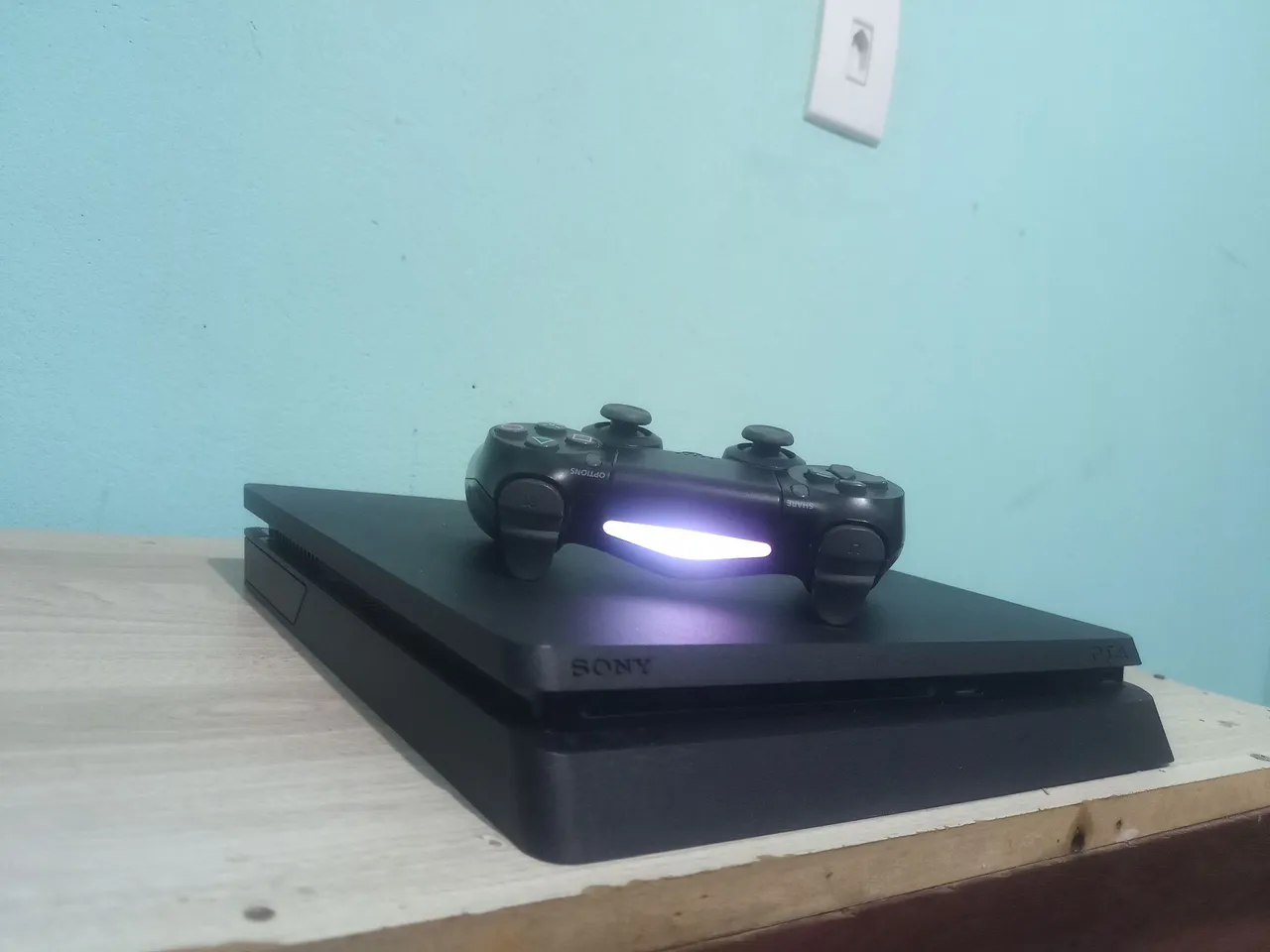 Playstation 4 Slim