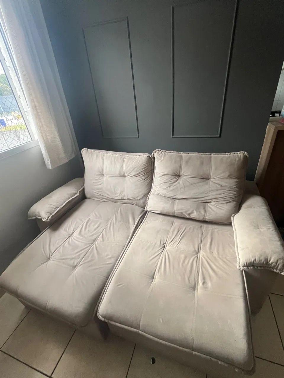 2-Seater Reclining and Retractable Sofa65566182447489121