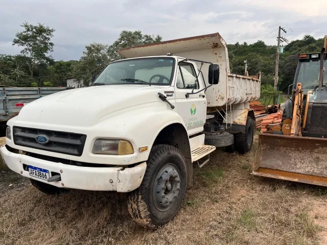 FORD F 14000 cambio reduzido muito novo