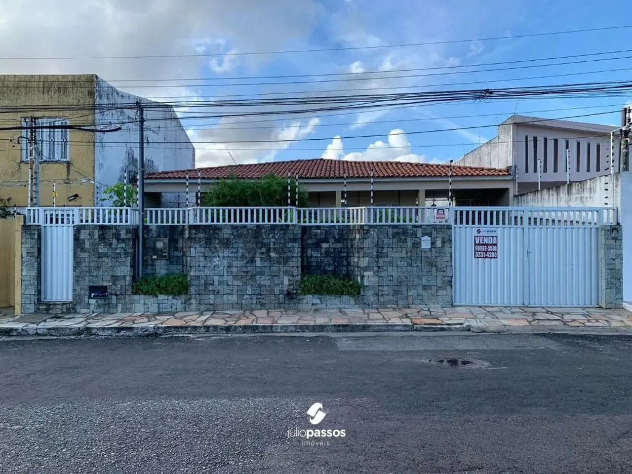 Casa à venda no bairro Suíssa, 6 suítes, na Rua Dr. José Calumby