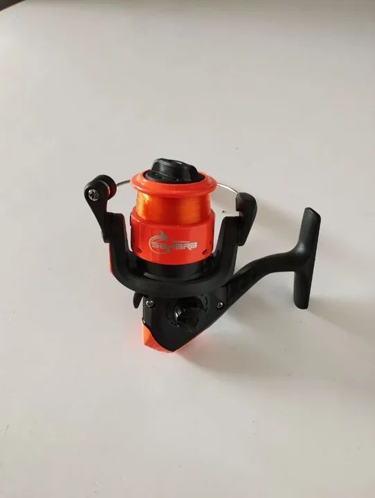 Molinete sahara com linha novo
