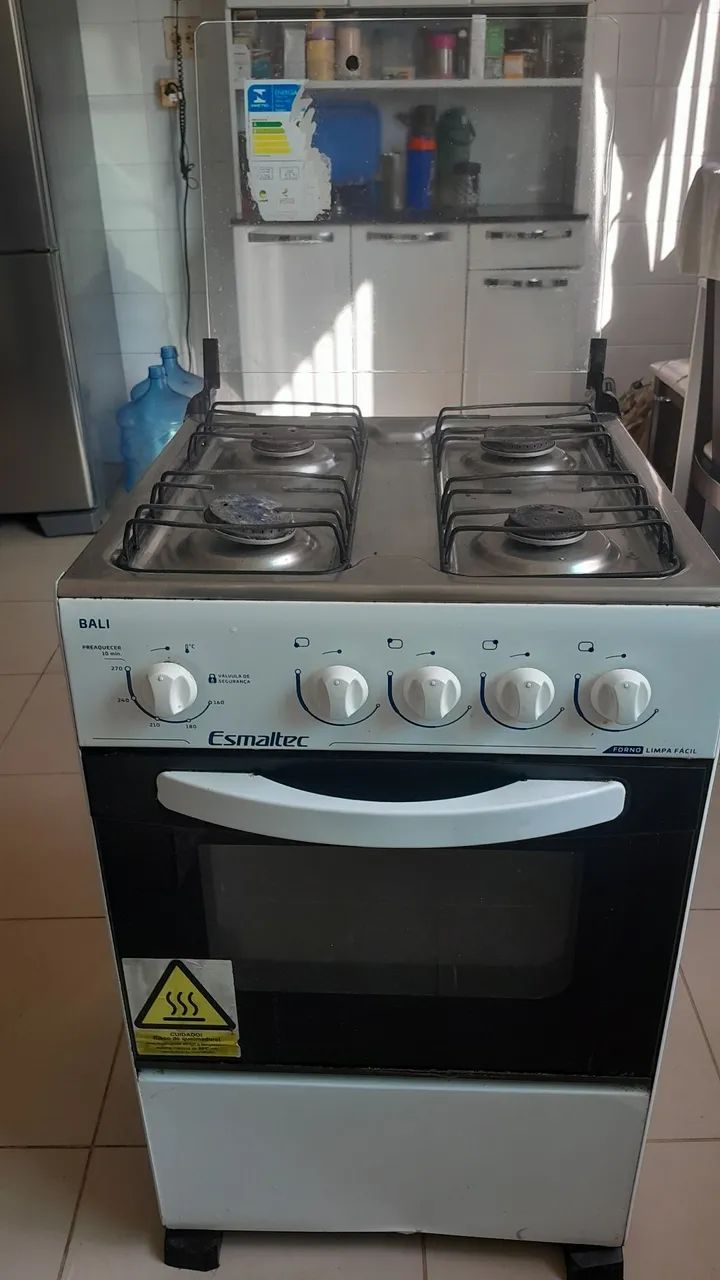 FOGÃO 4 BOCAS BOM ESTADO FORNO FUNCIONA PERFEITAMENTE.  - Foto 4