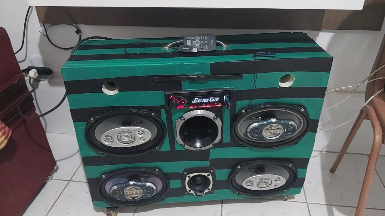 Som Pioneer