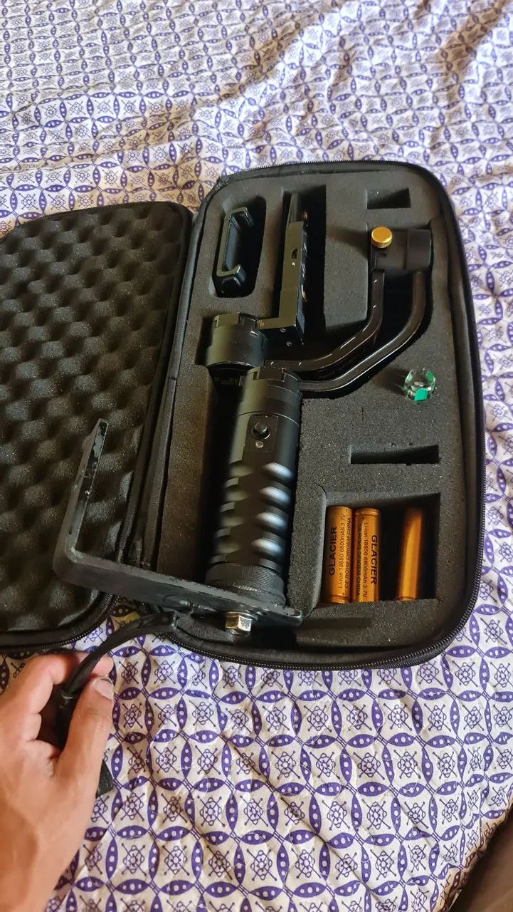 Gimbal AFI profissional para câmera e celular  - Foto 2