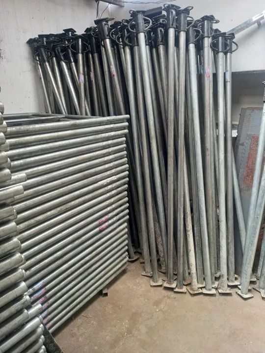 Andaimes 1mx1m novos - Foto 2