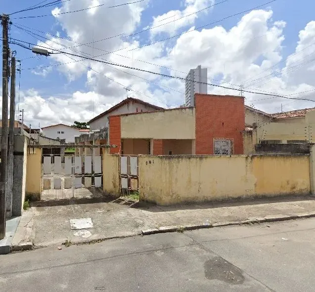 Execelente Terreno c/ 578,20m², próx. a Av. Aguanambi, 13,60mx49,50m, nascente, murado, po
