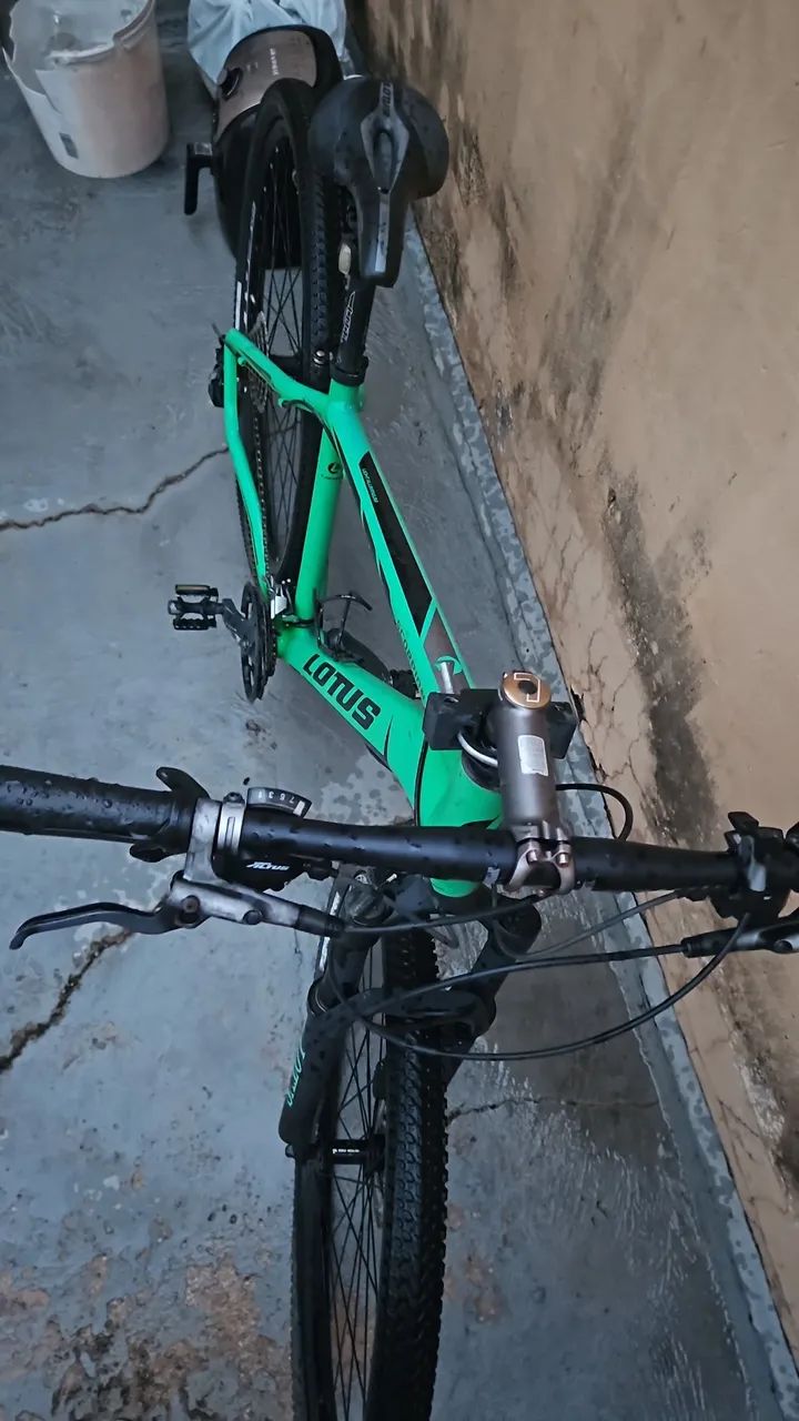 Bicicleta Lotus Mountain Bike