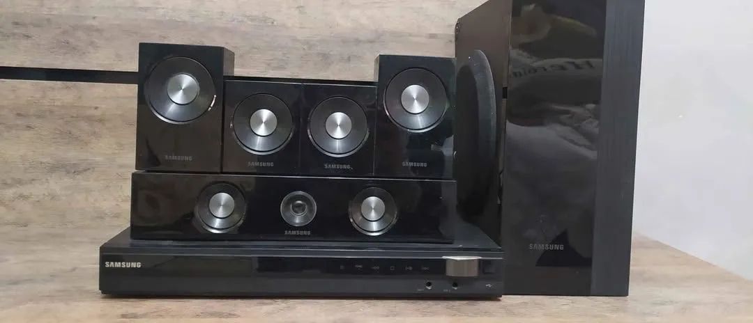 Home Theater Samsung HT-C460