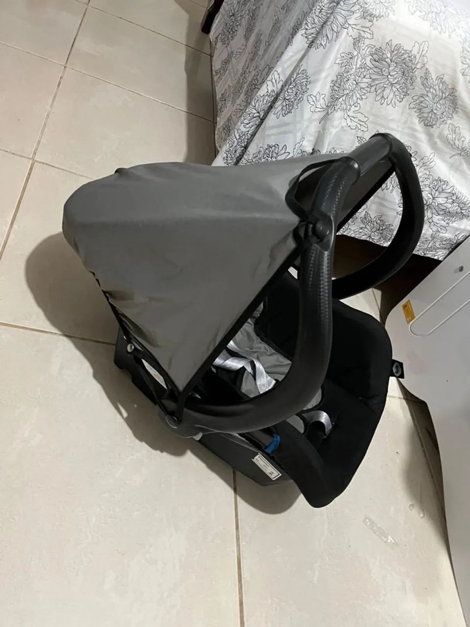 Vendo cadeira de bebê para carro  - Foto 2