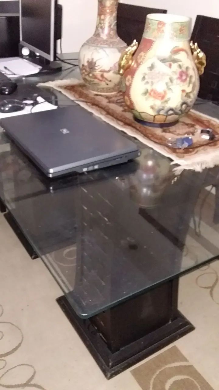 MESA DE JANTAR TAMPO EM VIDRO TEMPERADO COM 6 CADEIRAS NA COR TABACO - Foto 2