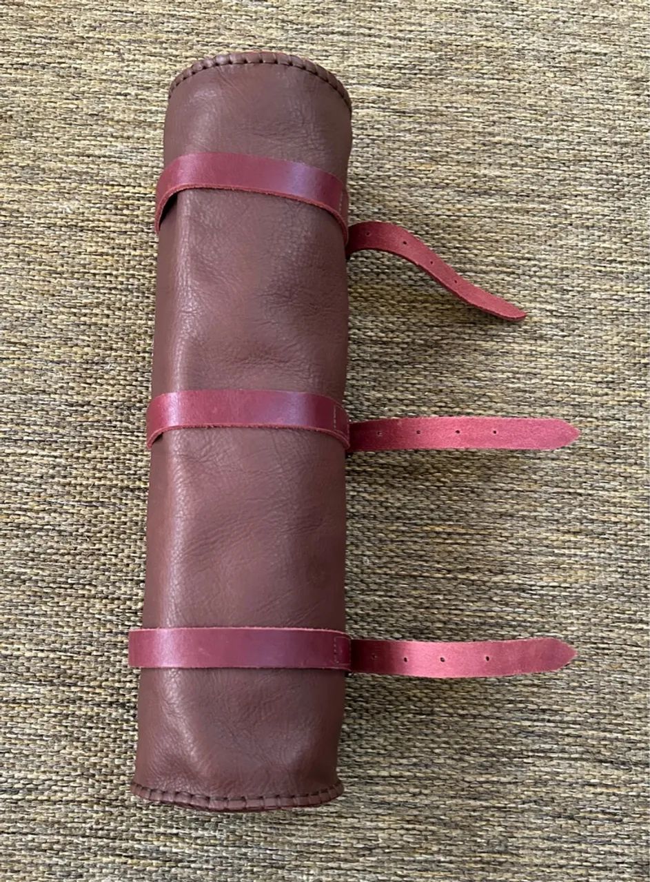 2 NOVAS Porta-capa para montaria em COURO - Foto 2