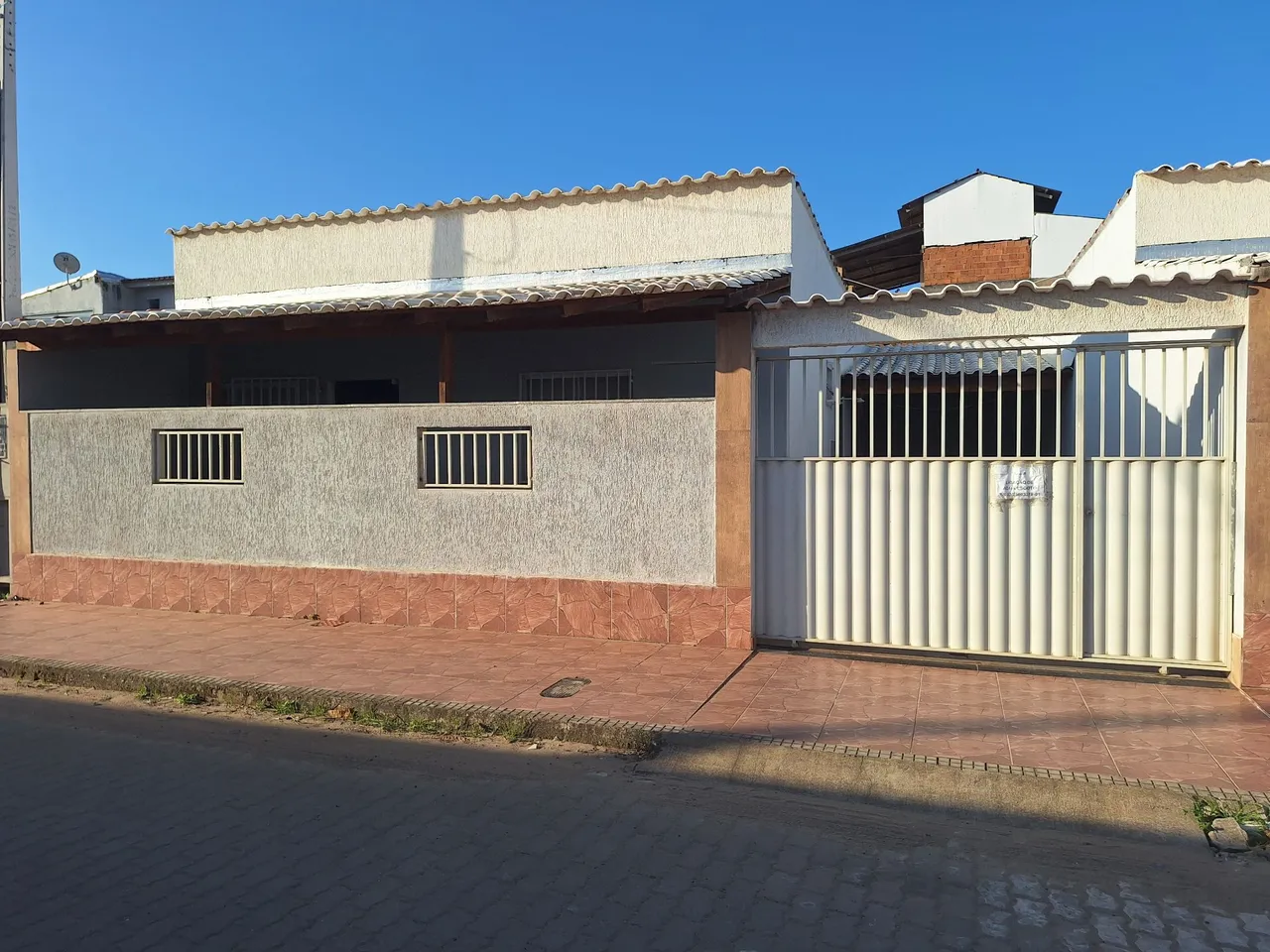 CASA NOVA PARA TEMPORADA EM PIÚMA ES