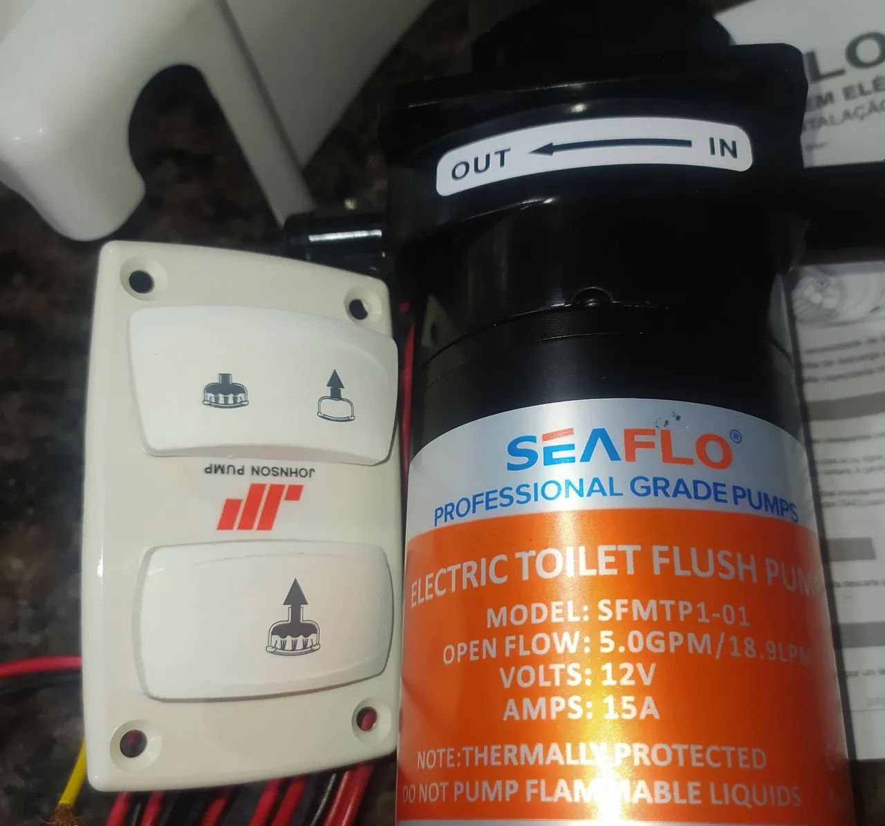 Bomba Maceradora SEAFLO 12 Volts para vaso sanitário 