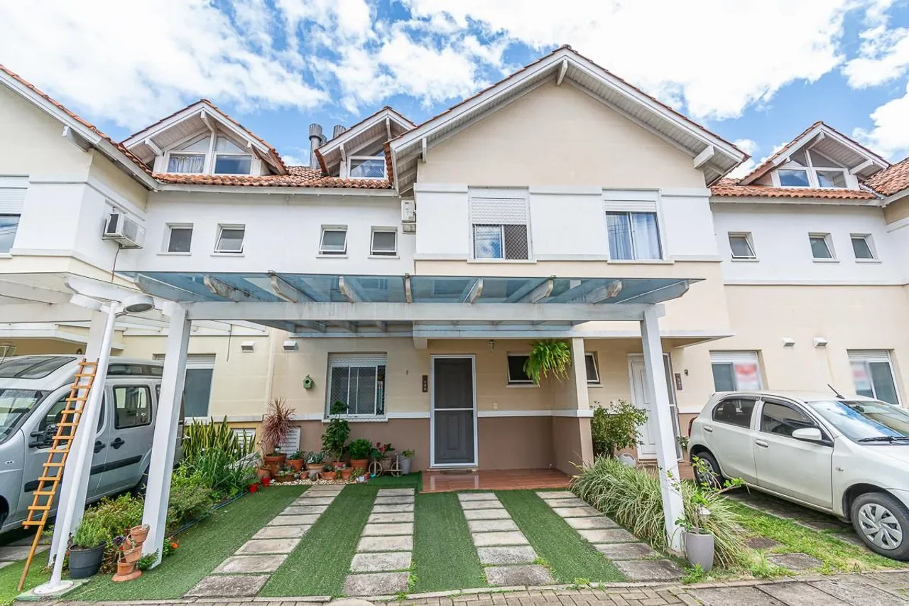 Lindo sobrado 3 Dorm + sótão Moinhos Canoas