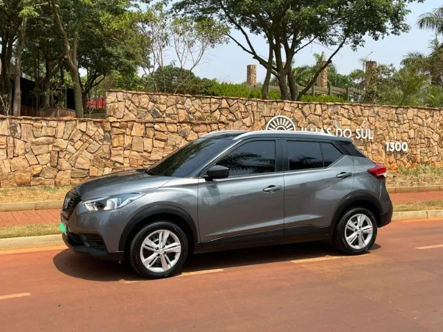 Nissan Kicks S Direct CVT