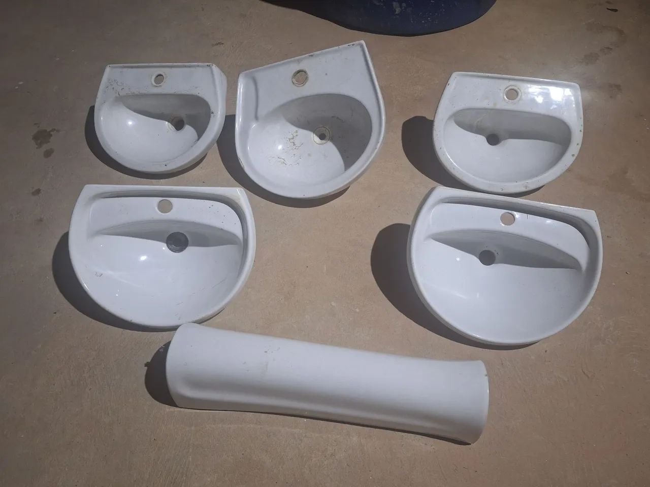 Pia de banheiro 64187438099843121