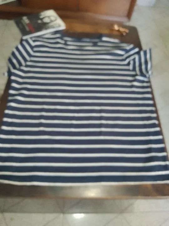 Camiseta listrada  azul e branca RICHARDS - Foto 5