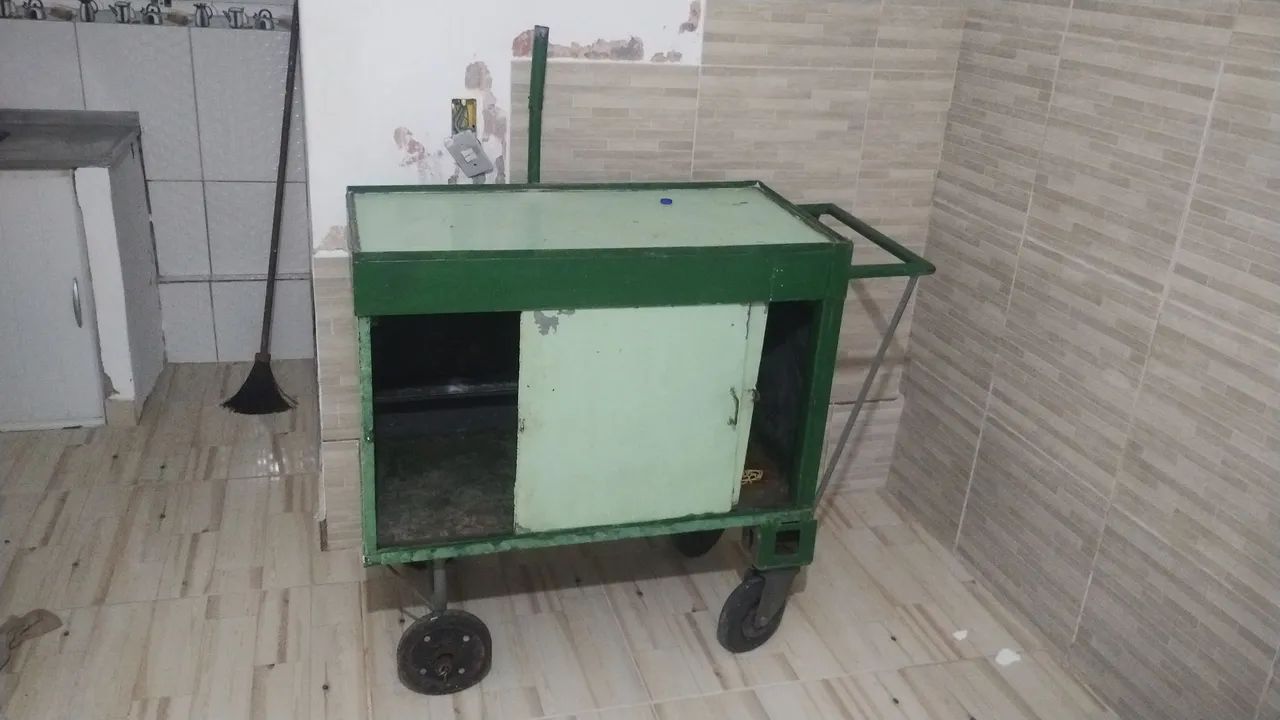 Carrinho de comércio para vender lanche,churrasco, ou o que desejar. Todo reforçado. - Foto 2