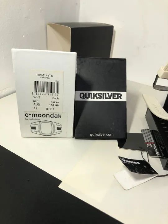 Relógio Quiksilver e-moondak branco - Foto 5