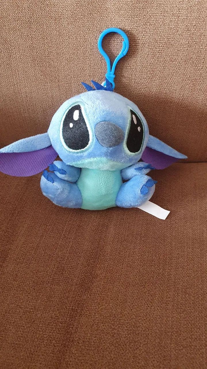 Pelúcia Stitch com chaveiro