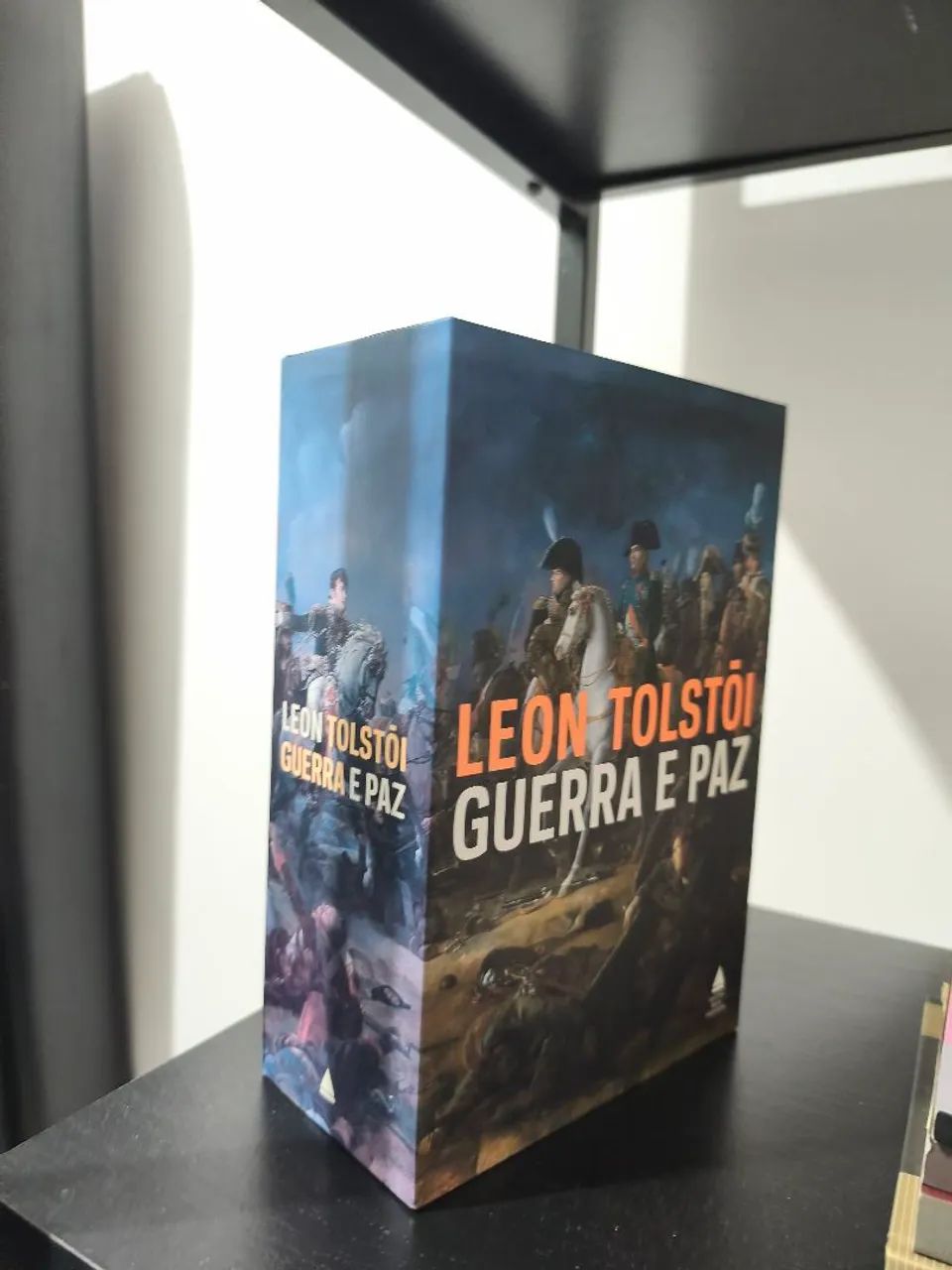Guerra e Paz - Leon Tolstoi - Capa Dura - Foto 2