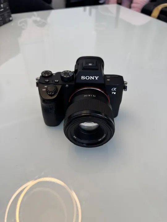 Câmera Sony Alpha 7 III
