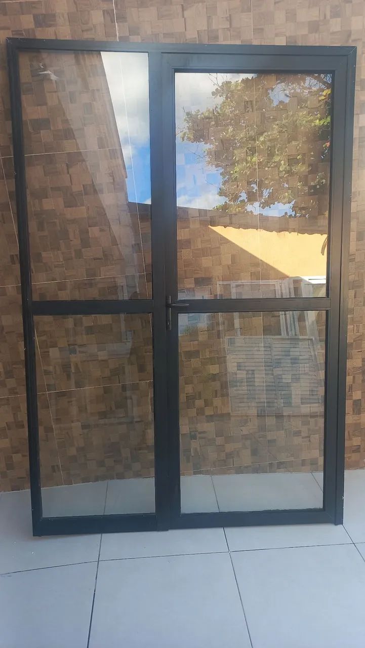 Porta de Alumínio preto 1,52 X 2,24