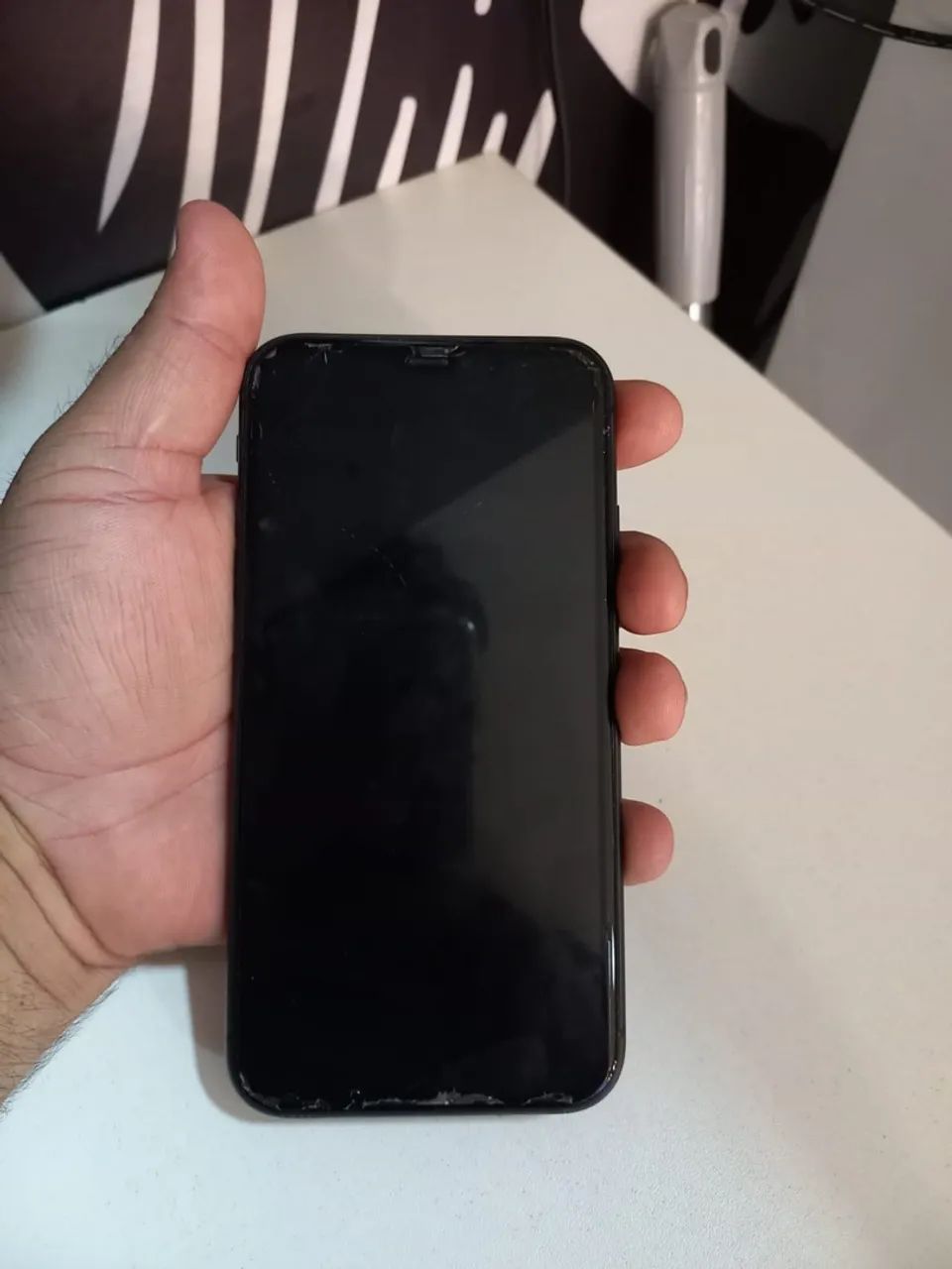 iPhone 11 , Tudo funcionando. 70% , 64 GB . - Foto 2