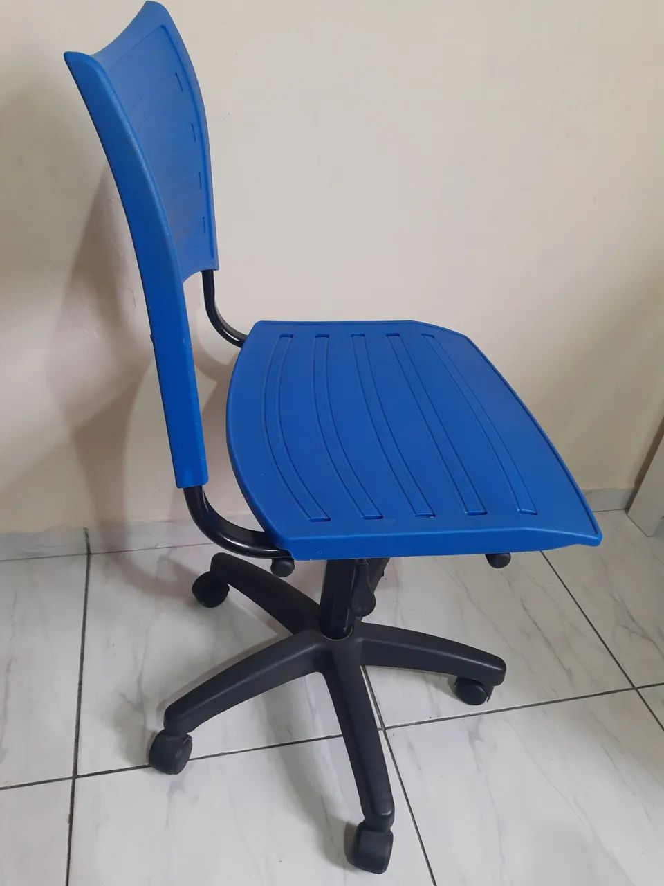 Cadeira de escritório giratória  - Foto 3