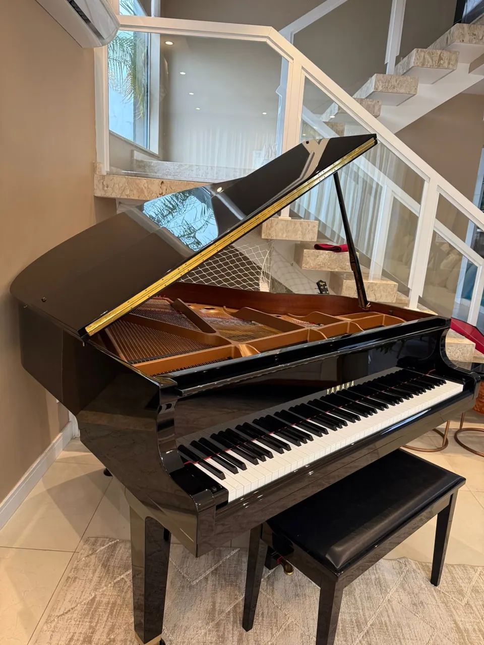 Piano de Cauda Yamaha GB1K