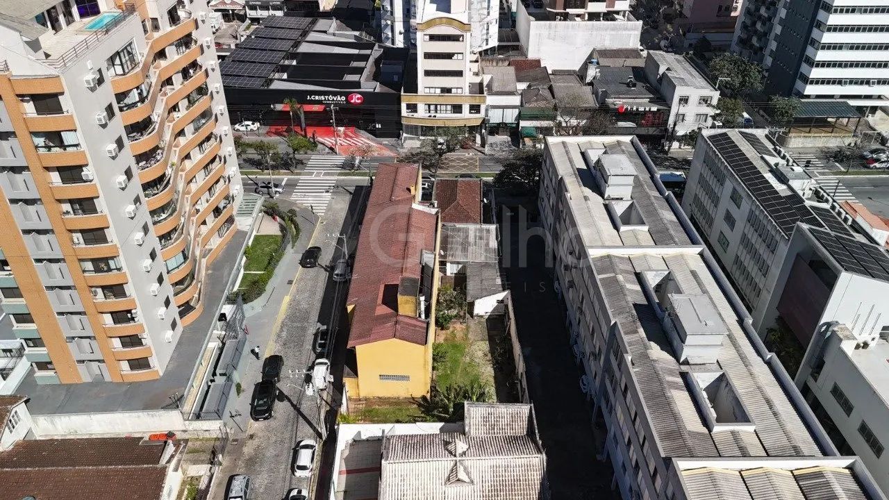 Terreno de 466.35m² no Centro - Foto 4