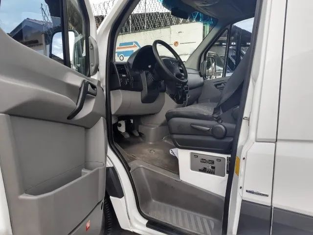 Sprinter 311 furgão 2012 - Foto 4