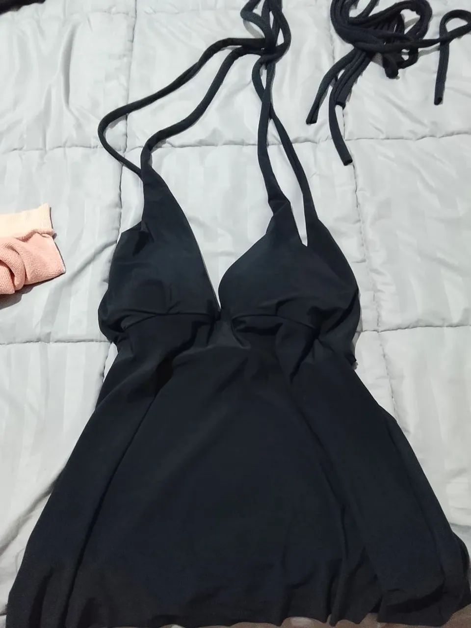 Top com bojo preto ótima pra baladinha e versátil , combinado amarrações com humor do dia 