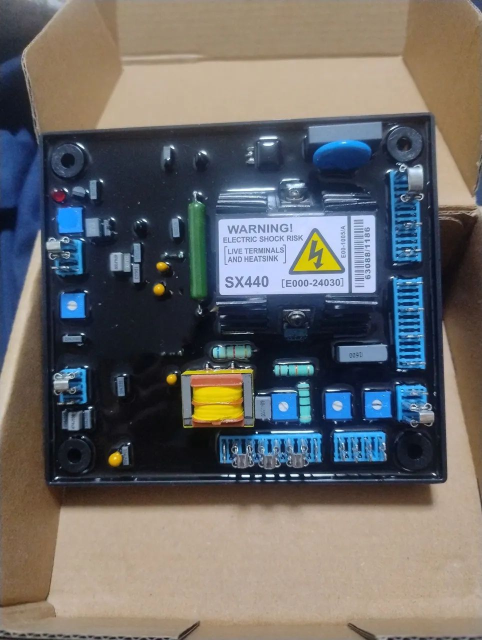 Regulador de Tensão Automático (AVR) SX440