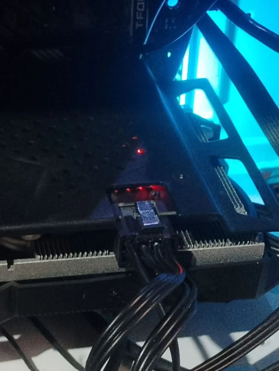 RX580 COM DEFEITO - PREÇO NEGOCIÁVEL - Foto 5