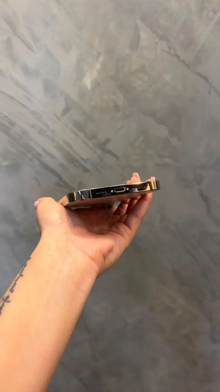 iPhone 14 Pro Max - Foto 2