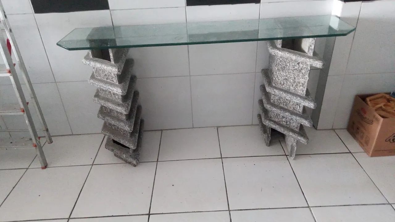 Vende-se mesa  e aparador em granito em perfeito estado  - Foto 4