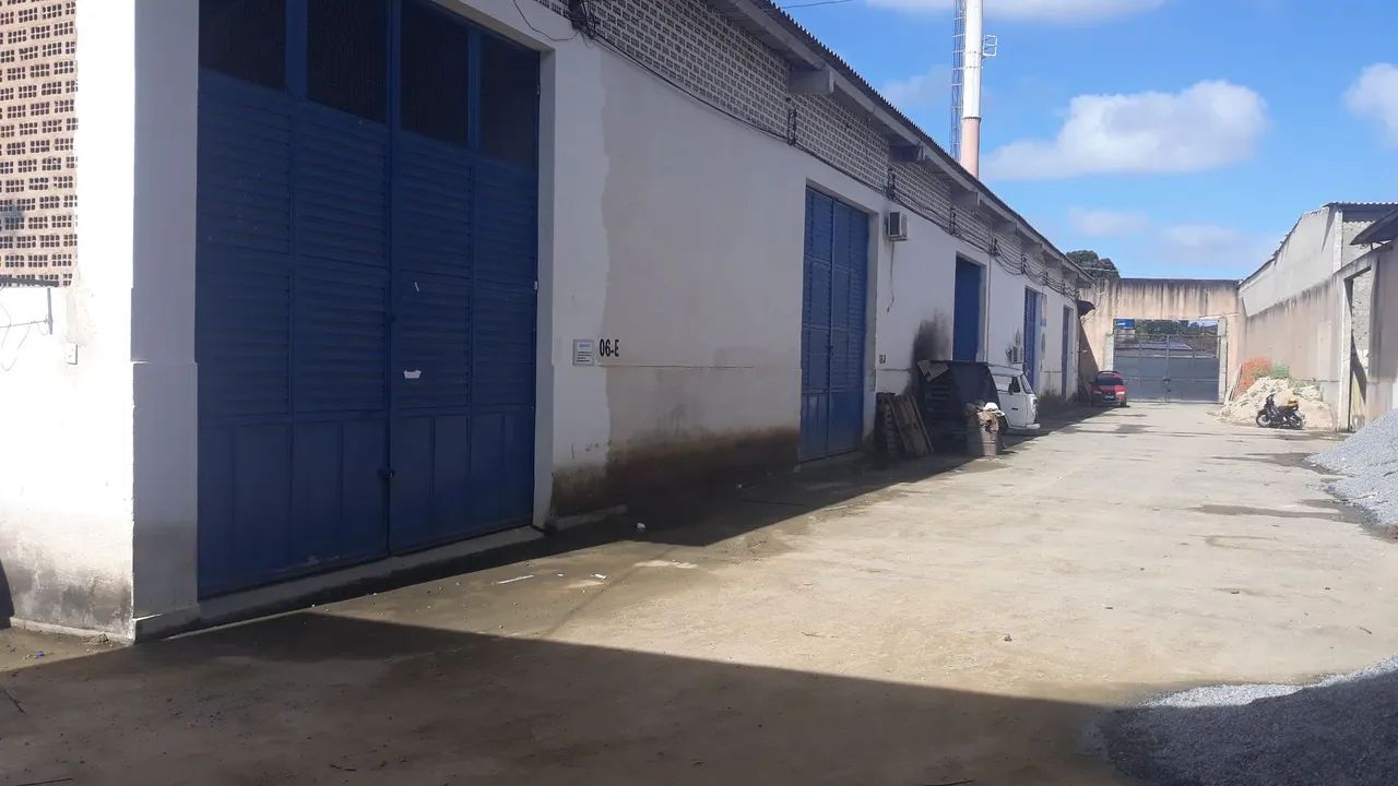 Galpão seguro na melhor região no bairro do tabuleiro  - Foto 2